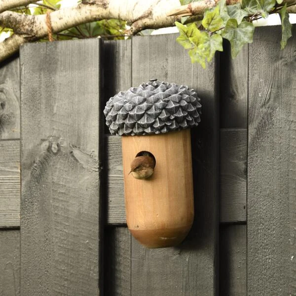 ESSCHERT DESIGN Nestkast Winterkoning - Eikelvorm 4 ESSCHERT DESIGN Nestkast Winterkoning - Eikelvorm - Afbeelding 2