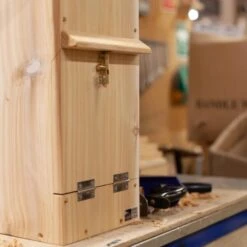 Uilenkast Bosuil - Cederhout -DCM Verkoopwinkel uilenkast bosuil cederhout 1672152211 1 600